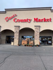 Dave's County Market storefront.