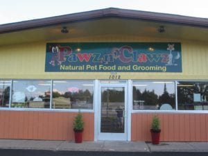 Paws N Claws storefront